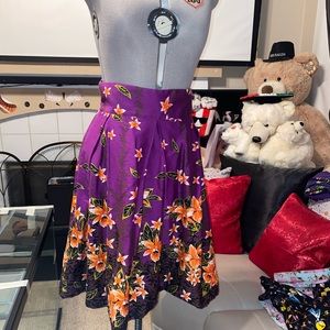 **Sold** Deadly dames kinky box skirt